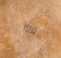 Nagyméretű jáde oroszlános fém foglalatban, m: 8 cm