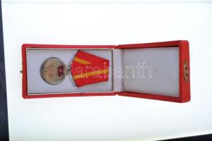 Vietnam ~1970. "Barátság Érem" zománcozott ezüstözött Br kitüntetés, sorszámozott "VN...