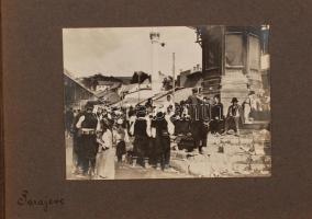 1907 Dalmácia fotók albumba ragasztva, feliratozottak, szép állapotban, 44db,  7x10cm /Dalmatia 1907...