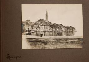 1907 Dalmácia fotók albumba ragasztva, feliratozottak, szép állapotban, 44db,  7x10cm /Dalmatia 1907...