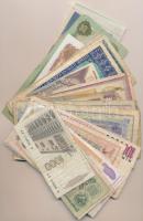 Vegyes bankjegy tétel a világ minden tájáról, több Európán kívüli országból, közte mozambiki, brazil...