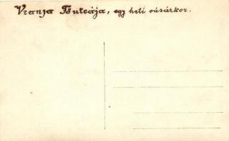 Vranje, Magyar katonák a város főutcáján egy heti vásárkor / main street, Hungarian WWI-era soldiers...