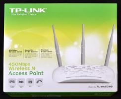 Zsolnay Hungária sorozat porcelán tál, kopott aranyozással, jelzett, d: 20 cm, m: 7 cm