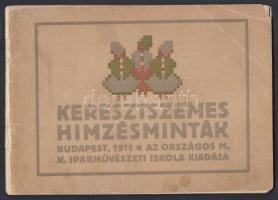 2 db. hímzésmintakönyv: kétféle kiadásban, 1911, cca 1941, szakadozott borítókkal, széteső állapotban, néhol ceruzás jegyzettel.