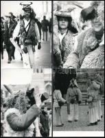 cca 1975 Mohács, busójárás, 32 db vintage fotó, 9x12 cm és 9x14 cm