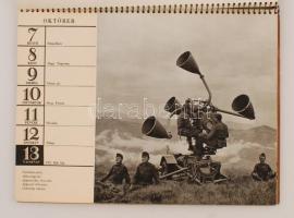 1940 Honvéd naptár. Asztali naptár kb. 60 jó minőségű illusztrációval (bevonulások, főtisztek kitünt...