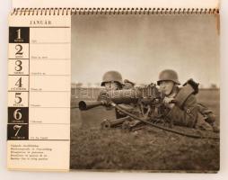 1940 Honvéd naptár. Asztali naptár kb. 60 jó minőségű illusztrációval (bevonulások, főtisztek kitünt...