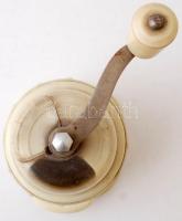 Retro műanyag kávédaráló, m:18 cm