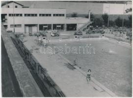 cca 1940 Kassa, standfürdő, Korschelt Miklós (1900-1982) pecséttel jelzett vintage alkotásai, 2 db f...