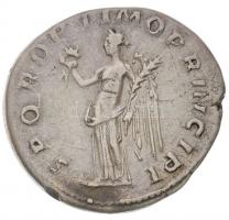 Római Birodalom / Róma / Traianus 103-111. Denár Ag (2,78g) T:2 / 
Roman Empire / Rome / Trajan 103...