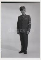 1971 Árvízvédelmi munkaruhák és egyenruhák, 5 db korabeli negatívról készült mai nagyítás, 10x15 cm