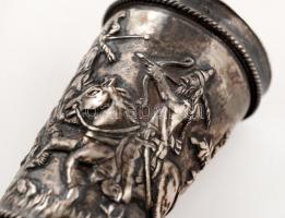 Ezüst (Ag.) mini kupa,  Csodaszarvas legendája jelenettel, cizellált, jelzett, mesterjeggyel (ML), m...