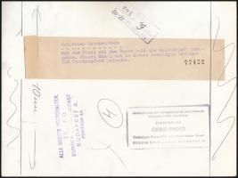 cca 1943 Íjász, németül feliratozott vintage fotó, publikálva a Tolnai Világlapja 1943/49. számában,...