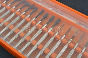 Német csavar és kulcs készlet, 14×31 cm