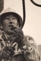 cca 1973 Gyenes Kálmán: Átváltozás, feliratozott vintage fotóművészeti alkotás, farost lemezre kasír...