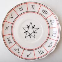 Jane Lyle: The cup of destiny. Jós pocelán csésze, csészealj, és könyv, eredeti papír dobozban. 
Jó...