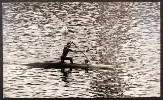 cca Zsigri Oszkár (1933-?): Kenus, feliratozott vintage fotóművészeti alkotás, kasírozva, 24x40 cm