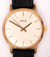 Doxa férfi mechanikus karóral, működik, bőr szíjjal./
Doxa man mechanic watch, with scratched clock...