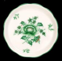 Herendi zöld virágmintás kistálka, kézzel festett, jelzett, apró kopásnyomokkal, d: 8 cm