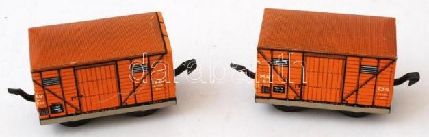 cca 1980 Tolatómozdony és vagonok. Lemezárugyári játék eredeti dobozában, újszerű állapotban kulcs k...