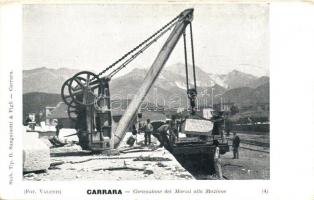 Carrara, Caricazione dei Marmi alla Stazione / railway station, loading, crane