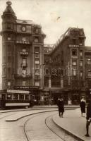 Budapest VII. Park Szálloda és étterem, Szent István cukorka és csokoládé üzlet, villamos (EK)