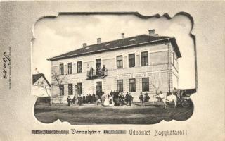 1905 Nagykáta, Városháza, hintó. Faragó Lajos kiadása