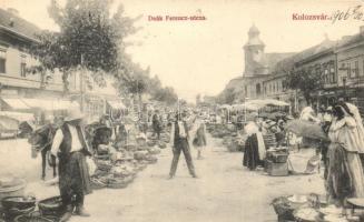 Kolozsvár, Deák Ferenc utca, piac. Kiadja Lepage Lajos / busy market place, vendors