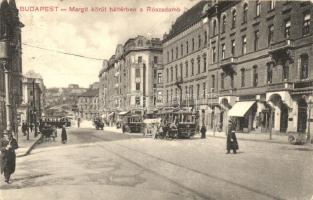 Budapest II. Margit körút, háttérben a Rózsadomb, villamos, gyógyszertár, Wohlmuth A. üzlete, kávéház