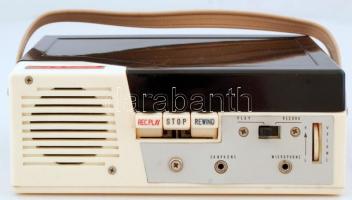 Saturn High Fidelity 402 magnetofon, jó állapotban, nem kipróbált