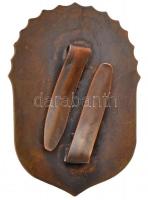 1920. "Vitézi Jelvény" zománcozott Br jelvény ezüstszínű karddal, hátlapon ferde kitűzőpán...