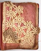cca 1920 Horgolási minták gyűjteménye albumba kötve, összesen 103 db minta. / cca 1920 Knitting samp...