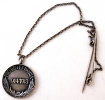Pro Deo et patria 1914-1918 feliratú ezüstözött medál lánccal, hátoldalán koronás kiscímerrel, d: 2 cm