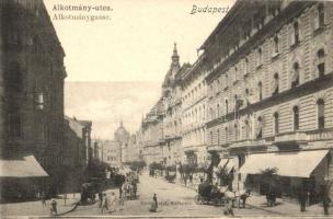 Budapest V. Alkotmány-utca, Semann üzlete, Ganz Antal