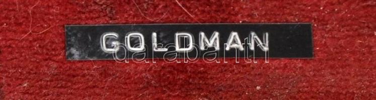 Goldman György(1904-1945): Ölelkező gyermekek, bronz fehér márványtalapzaton, jelzett, m: 11 cm