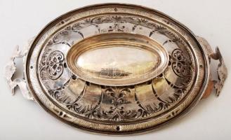 Ezüst füles kínáló, trébelt, poncolt, Ag., nettó: 392gr, Jelzett: Bécs, 1872-1922 között használt fé...