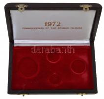 Bahama-szigetek 1972. "Bahama-szigetek Nemzetközössége" feliratú érmetartó tok, bőr borítá...