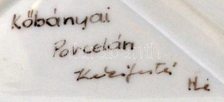 Kőbányai porcelángyár térdelő akt, kézzel festett, jelzett (csak kézi felirattal), hibátlan, m:28 cm