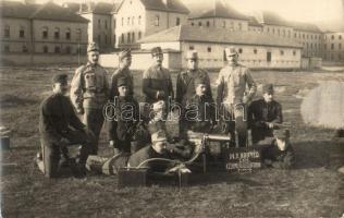 M. kir. honvéd I. ker. géppuskás tanfolyam / Hungarian soldiers take a machine gun class, photo