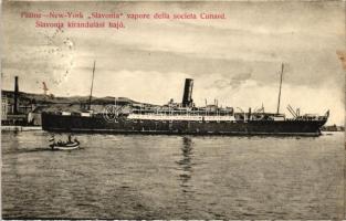 A Slavonia kivándorló hajó Fiume kikötőjében / immigration ship