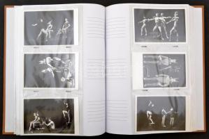 1964-1965 A Pécsi Balett ünnep- és hétköznapjai, Halász Rudolf (1919-1992) fotográfus tervezett köny...