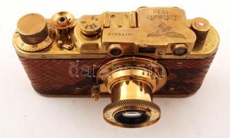 Leica IIIc. "Luftwaffe Eigenthum" gravírozású minőségi Leica hamisítvány. Bőr borítás, Hoz...