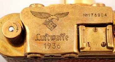 Leica IIIc. "Luftwaffe Eigenthum" gravírozású minőségi Leica hamisítvány. Bőr borítás, Hoz...