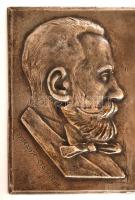 1940 A szerb Stanković Zenei Társaság fém emléktáblája Eisen Tibor (?-?) a Magyar Énekes Szövetség i...