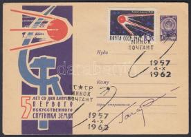 Jurij Alekszejevics Gagarin (1934-1968) orosz űrhajós aláírása emlékborítékon /  Signature of Yuriy Alekszeyevich Gagarin (1934-1968) Russian astronaut on envelope