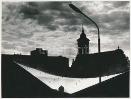 1969 Balogh Ferenc: Békéscsaba ma, pecséttel jelzett vintage fotóművészeti alkotás, 16x21 cm