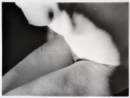 cca 1970 Kalocsai Rudolf: Akt tanulmány, jelzés nélküli vintage fotóművészeti alkotás a szerző hagyatékából, 30x24 cm