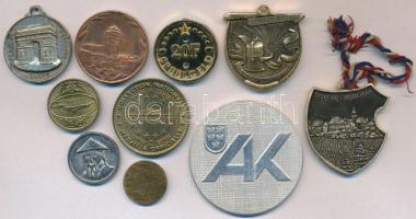 10db-os külföldi emlékérem, zseton tétel, közte Franciaország DN "Párizsi Pénzverde / Notre Dam...