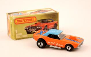 1975 Matchbox Dodge Challenger kisautó, eredeti dobozában, szép állapotban, 7x3,5 cm