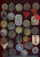 Hagyaték tétel 1970-80-as évek sportérmek, plakettek, bronz, alu, többsége szalaggal, összesen 82db ...